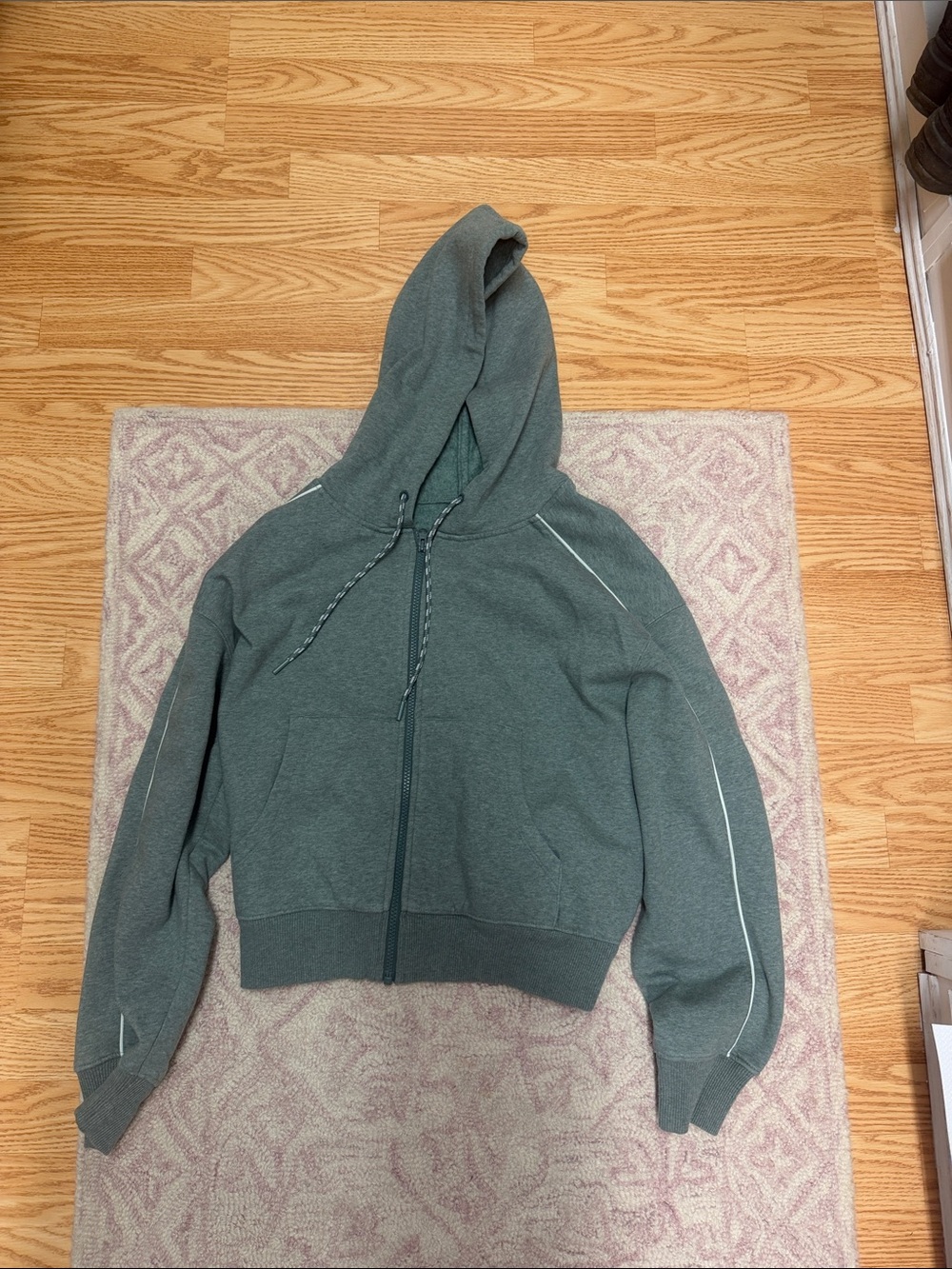 Lou & Grey Heathered Green Zip-Up Hoodie with Hood and Drawstring